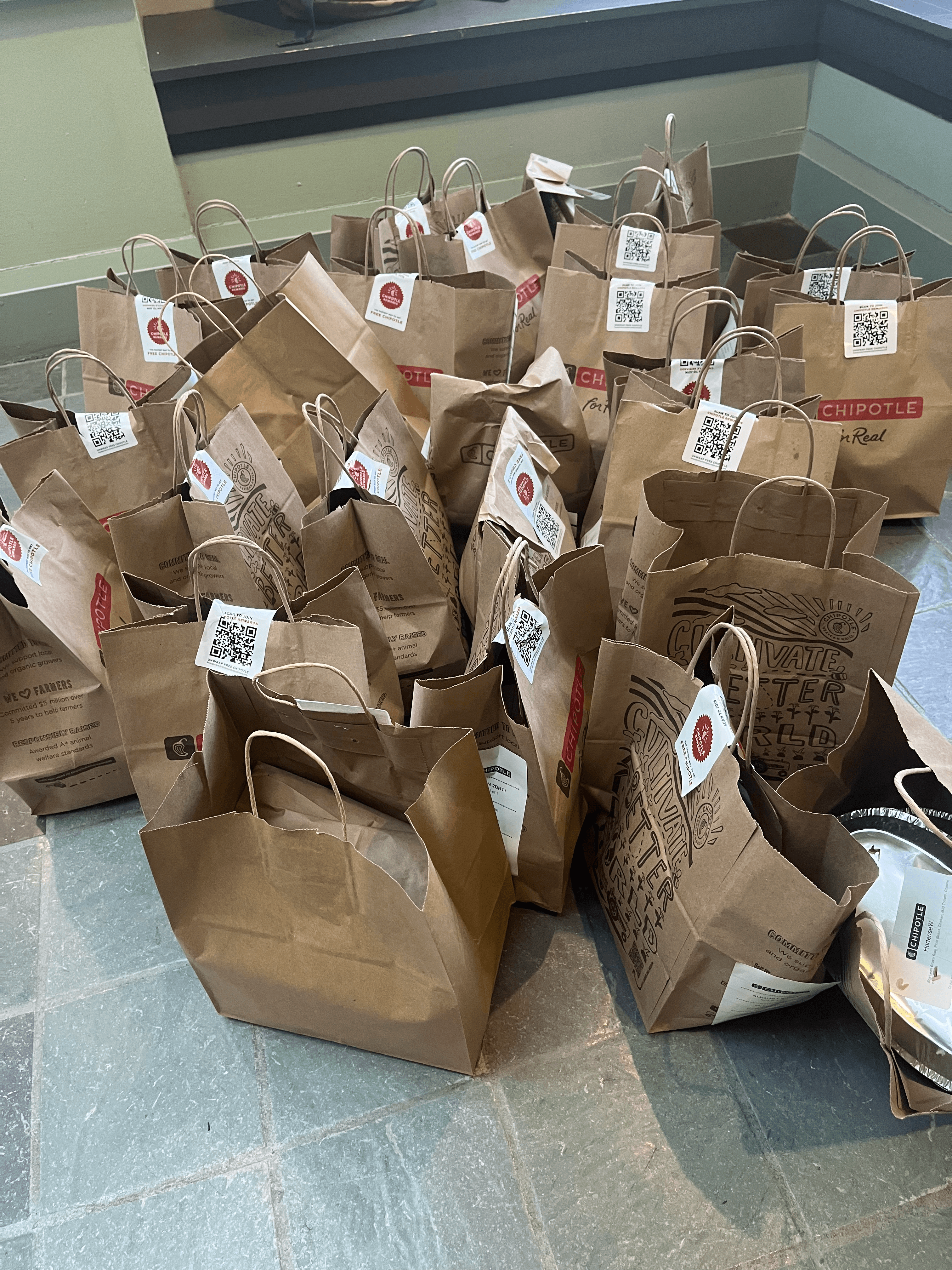 MealSlash team preparing meals for donation